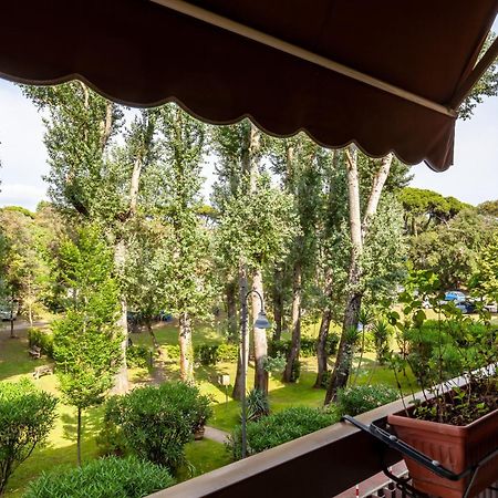 La Casa Nel Parco Apartment Viareggio Exterior photo